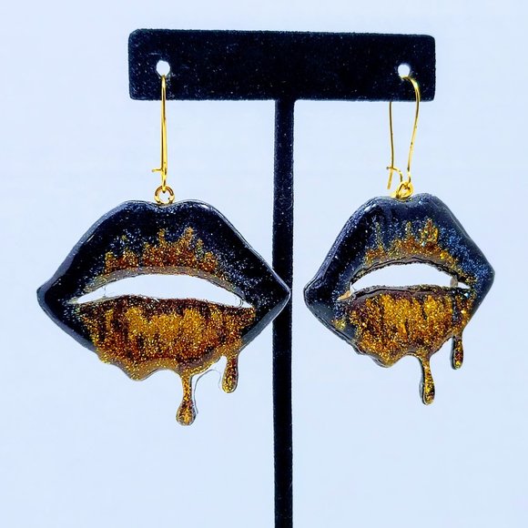 *SOLD OUT*🆕MBM "Black Gold" Drip Lip Earrings 2.65" - Picture 4 of 13